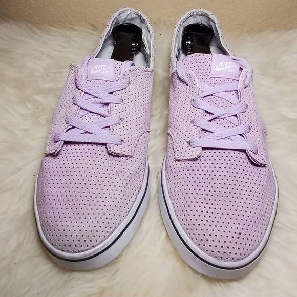 Nike Braata Lite Sneaker Lavender Purple Perforated Suede Low Skater Size 8.5 - Picture 2 of 8